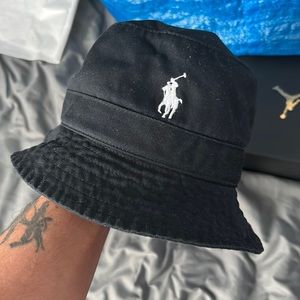 BLACK POLO RALPH LAUREN BUCKET HAT (NWT)